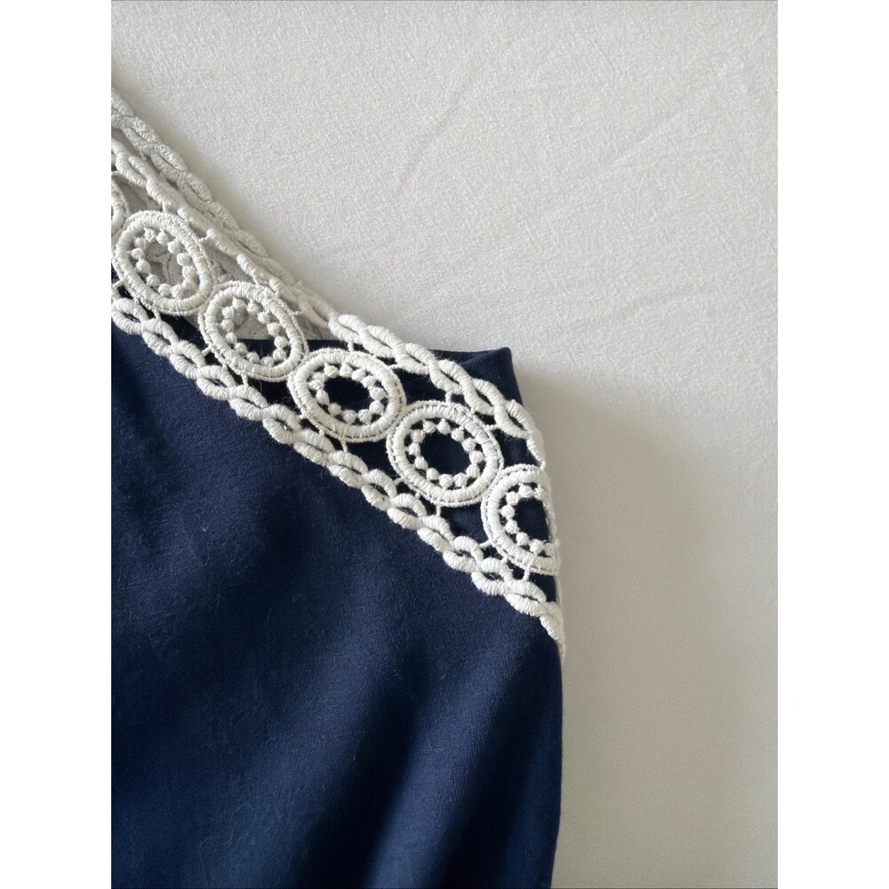 Lilly Pulitzer Romper Lala Resort Navy Blue Crochet Trim Sz S Coastal Vacation - Picture 12 of 12